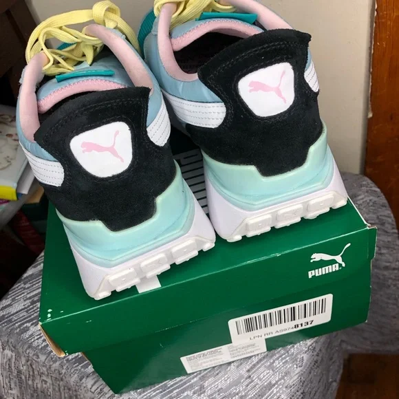 Puma Rider Sneakers Sz WMS 11- Great Condition - Picture 4 of 5